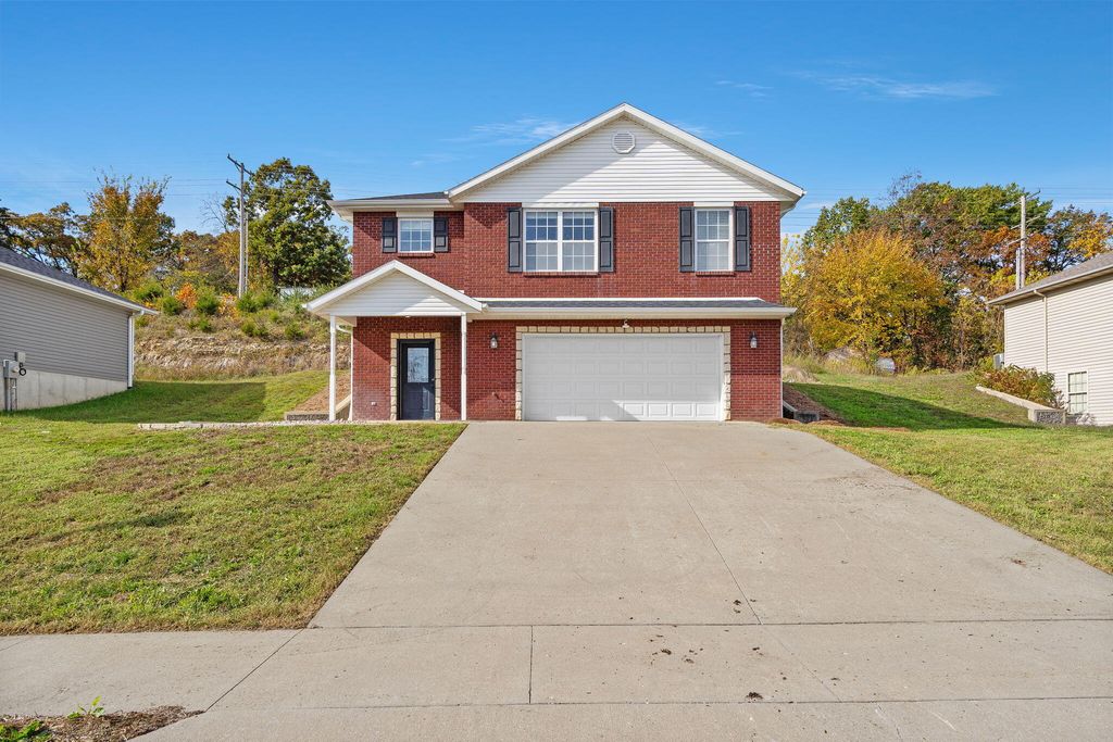 2058 HASTINGS RD, Jefferson City, MO 65109