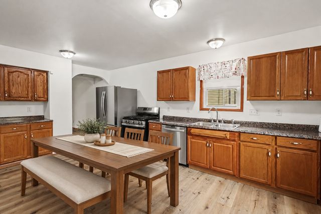 1157 Cook Avenue E, Saint Paul, MN 55106
