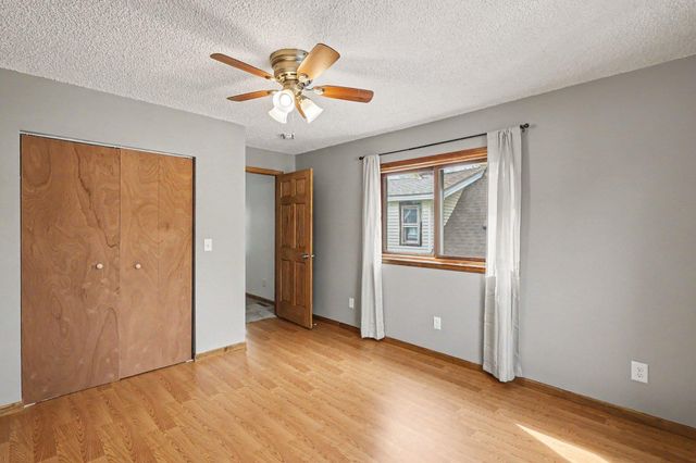 1157 Cook Avenue E, Saint Paul, MN 55106