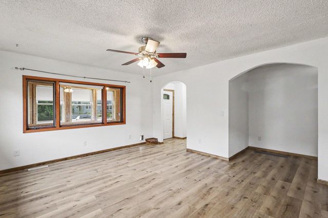 1157 Cook Avenue E, Saint Paul, MN 55106