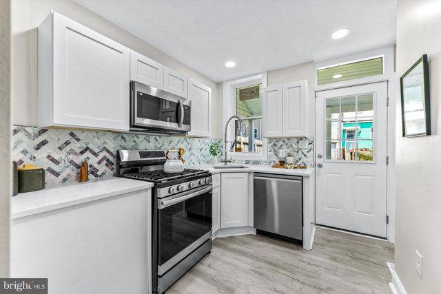 2723 HAMPDEN AVE, Baltimore, MD 21211