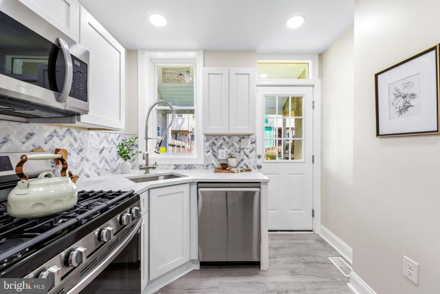 2723 HAMPDEN AVE, Baltimore, MD 21211