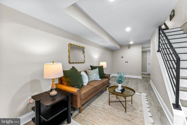 2723 HAMPDEN AVE, Baltimore, MD 21211