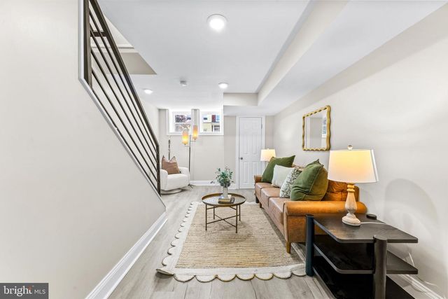 2723 HAMPDEN AVE, Baltimore, MD 21211
