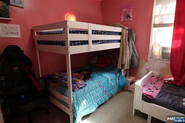 617 8th Street, Newark, NJ 07107