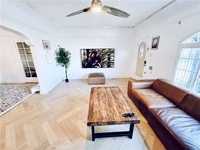 3034 Edgehill Drive, Los Angeles, CA 90018