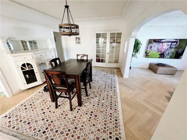 3034 Edgehill Drive, Los Angeles, CA 90018