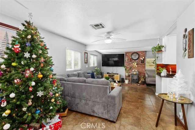 4822 E Lincoln, Hemet, CA 92544