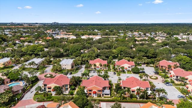 24 Uno Lago Drive, Juno Beach, FL 33408