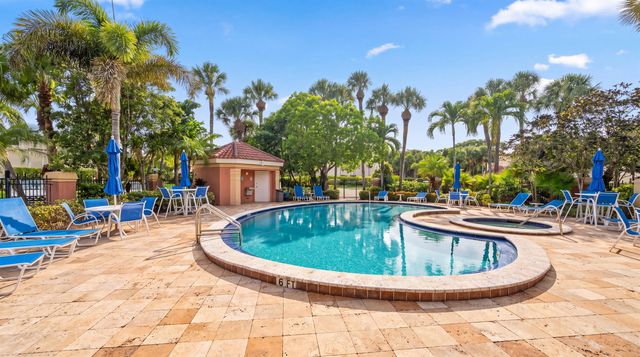 24 Uno Lago Drive, Juno Beach, FL 33408