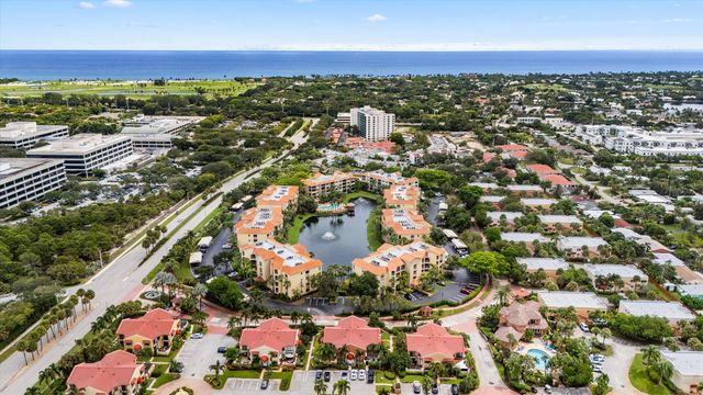 24 Uno Lago Drive, Juno Beach, FL 33408