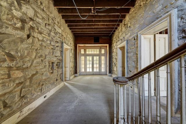 6887 Von Ormy Road, Von Ormy, TX 78073