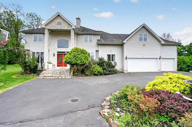 12 Loosestrife Drive, Hopewell Junction, NY 12533