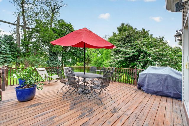 12 Loosestrife Drive, Hopewell Junction, NY 12533