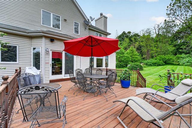 12 Loosestrife Drive, Hopewell Junction, NY 12533