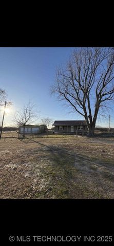 419000 E 1110 Road, Checotah, OK 74426