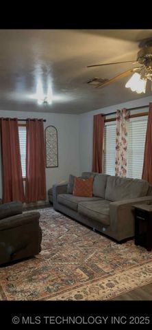 419000 E 1110 Road, Checotah, OK 74426
