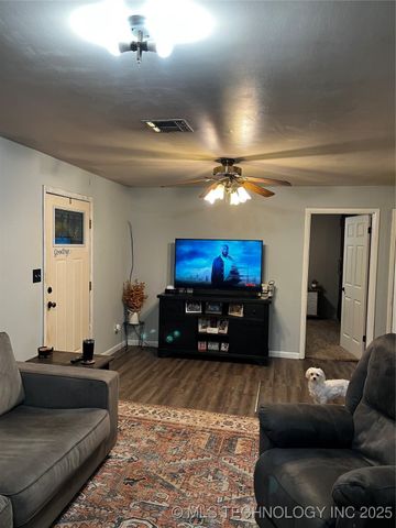 419000 E 1110 Road, Checotah, OK 74426