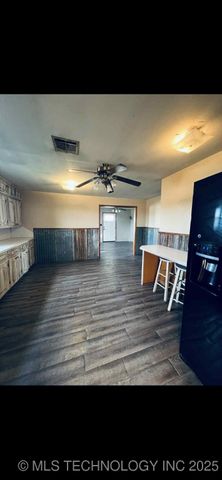 419000 E 1110 Road, Checotah, OK 74426