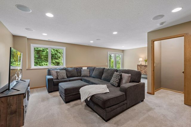 3930 Troy Lane N, Plymouth, MN 55446