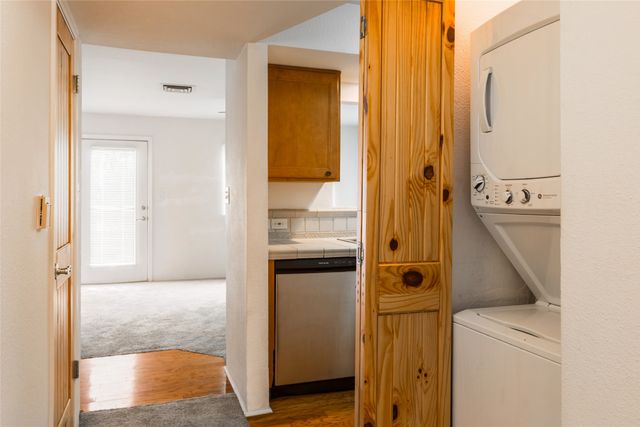2210 Miguel Chavez 224, Santa Fe, NM 87505