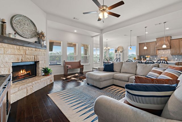 1052 Winecup Lane, Weatherford, TX 76085