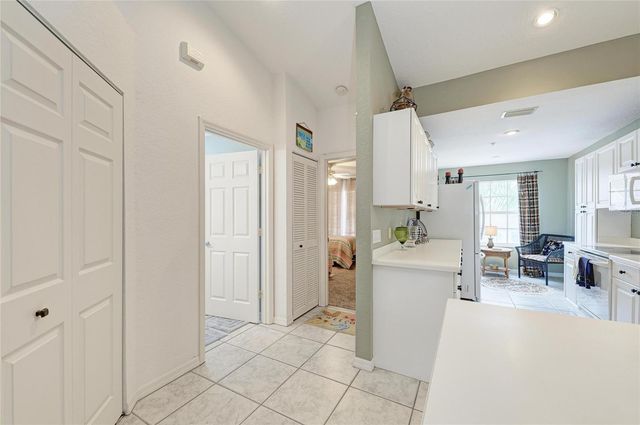 6821 FAIRVIEW TERRACE 6821, Bradenton, FL 34203