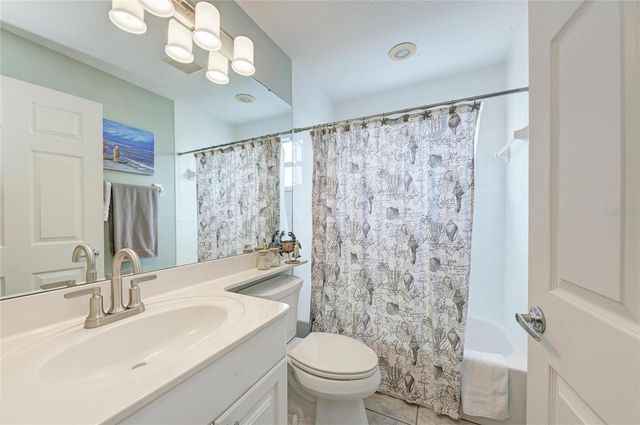 6821 FAIRVIEW TERRACE 6821, Bradenton, FL 34203