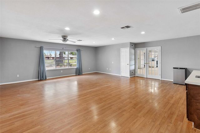 528 Beresford Street, Houston, TX 77015