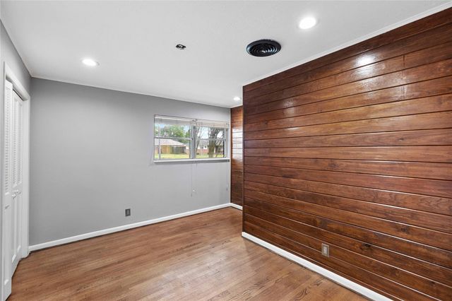 528 Beresford Street, Houston, TX 77015