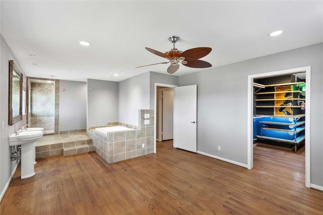 528 Beresford Street, Houston, TX 77015