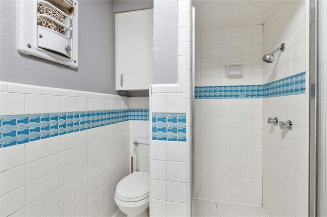 528 Beresford Street, Houston, TX 77015