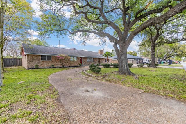 528 Beresford Street, Houston, TX 77015