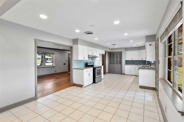 528 Beresford Street, Houston, TX 77015