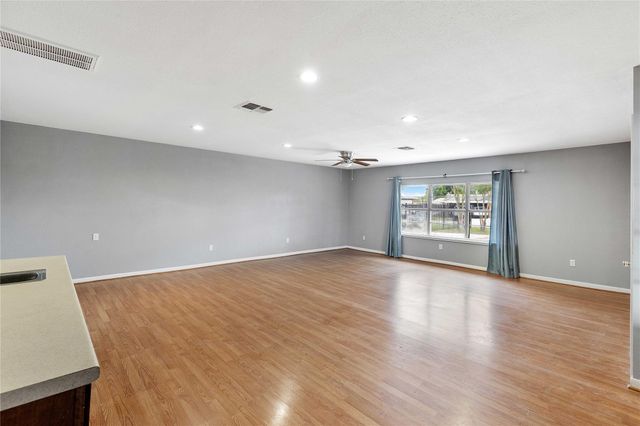 528 Beresford Street, Houston, TX 77015