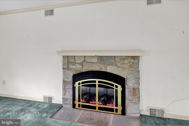 62 OAK LN, Lancaster, PA 17603