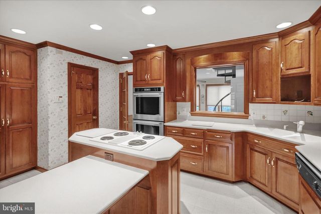 62 OAK LN, Lancaster, PA 17603