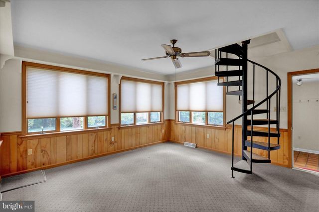 62 OAK LN, Lancaster, PA 17603