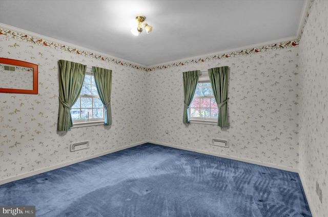 62 OAK LN, Lancaster, PA 17603