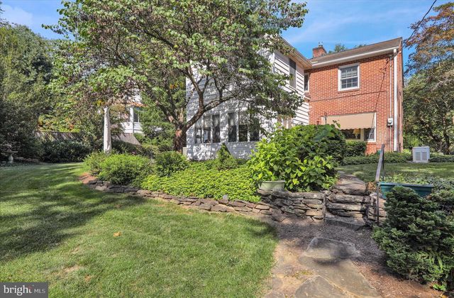 62 OAK LN, Lancaster, PA 17603