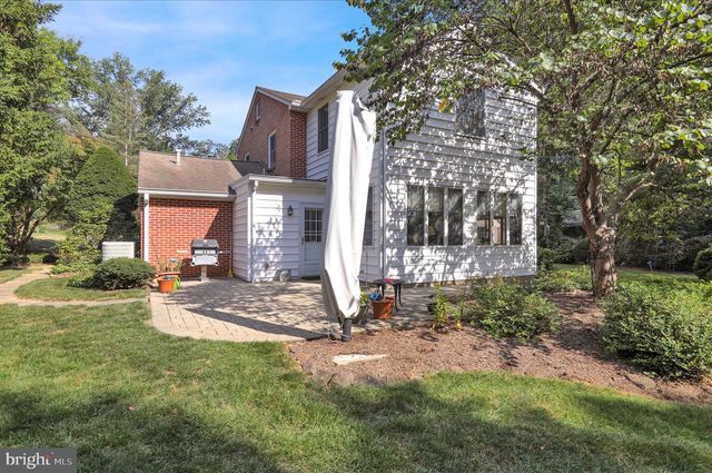 62 OAK LN, Lancaster, PA 17603