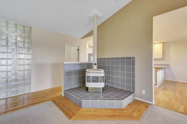 10428 Riffle Box Rd, Rough And Ready, CA 95975