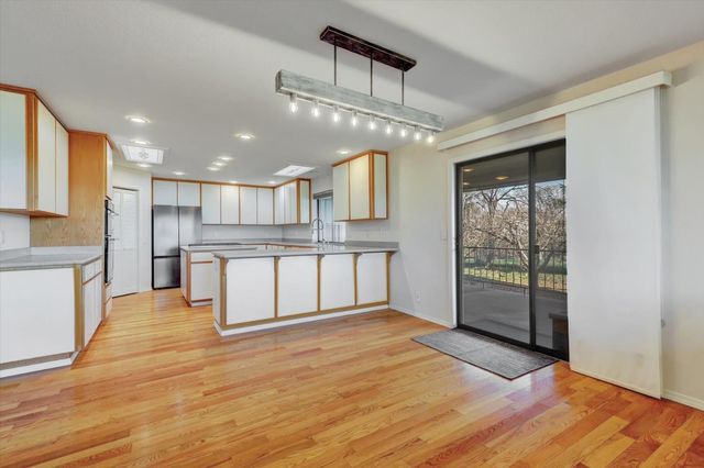 10428 Riffle Box Rd, Rough And Ready, CA 95975