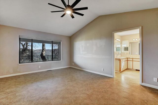 10428 Riffle Box Rd, Rough And Ready, CA 95975