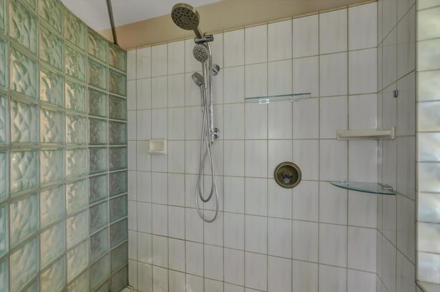 10428 Riffle Box Rd, Rough And Ready, CA 95975