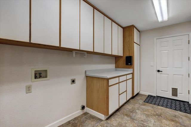 10428 Riffle Box Rd, Rough And Ready, CA 95975