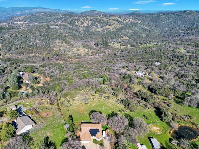 10428 Riffle Box Rd, Rough And Ready, CA 95975