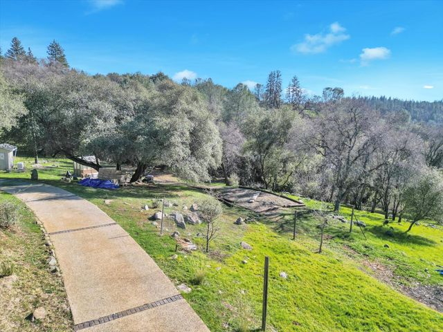 10428 Riffle Box Rd, Rough And Ready, CA 95975