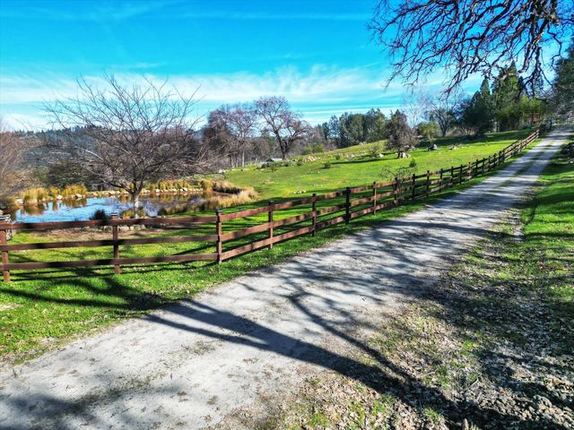 10428 Riffle Box Rd, Rough And Ready, CA 95975