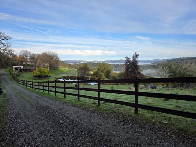 10428 Riffle Box Rd, Rough And Ready, CA 95975